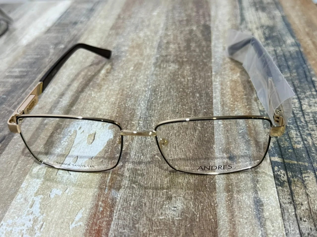 Montura Andrés Dorado de tendencia, acetato y metal para hombre